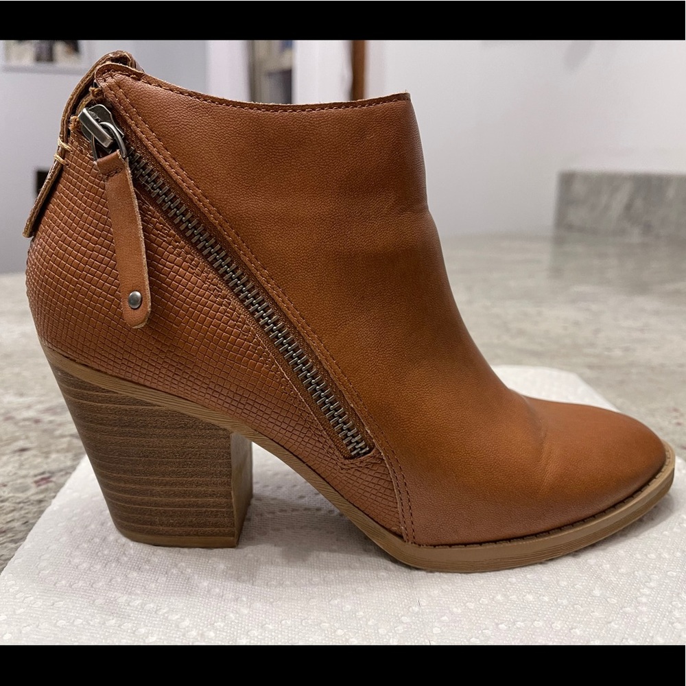 Ankle booties
